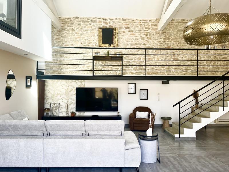 Maison - 321 m² - 11 pièces