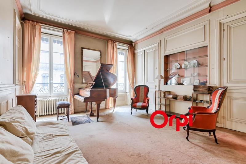 Appartement - 202 m² - 5 pièces