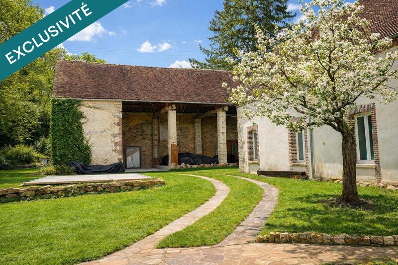 Maison - 296 m² - 9 pièces