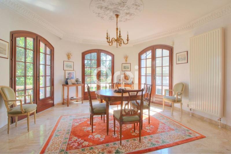 Maison - 164 m² - 6 pièces