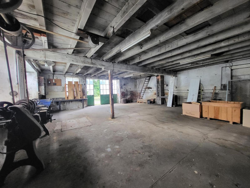 Maison - 200 m² - 1 pièce