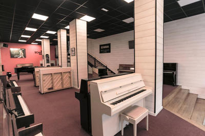 Local commercial - 200 m² - 5 pièces