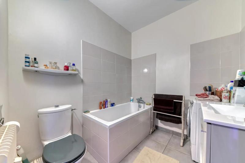 Appartement - 155 m² - 8 pièces