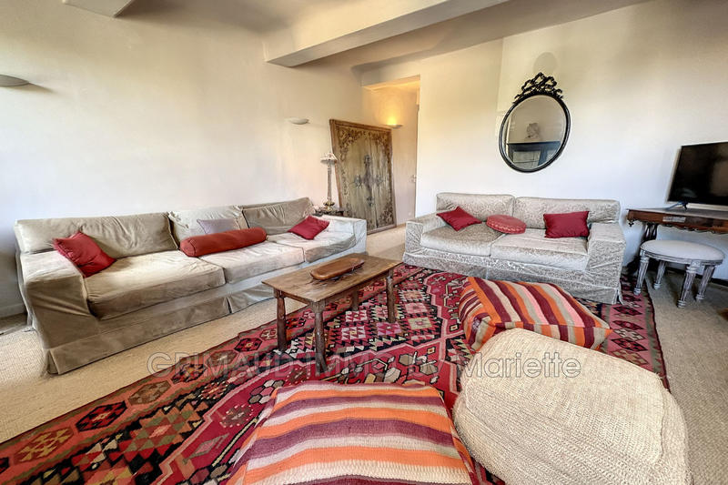 Maison de village - 300 m² - 9 pièces