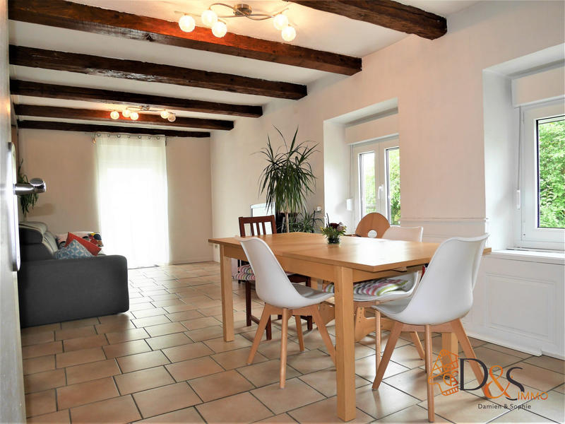 Maison - 80 m² - 5 pièces