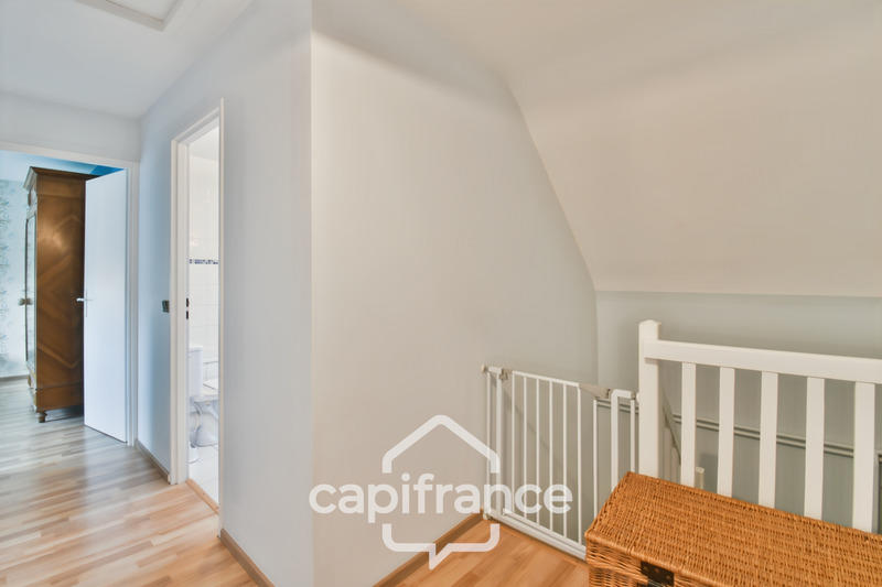 Maison - 137 m² - 6 pièces