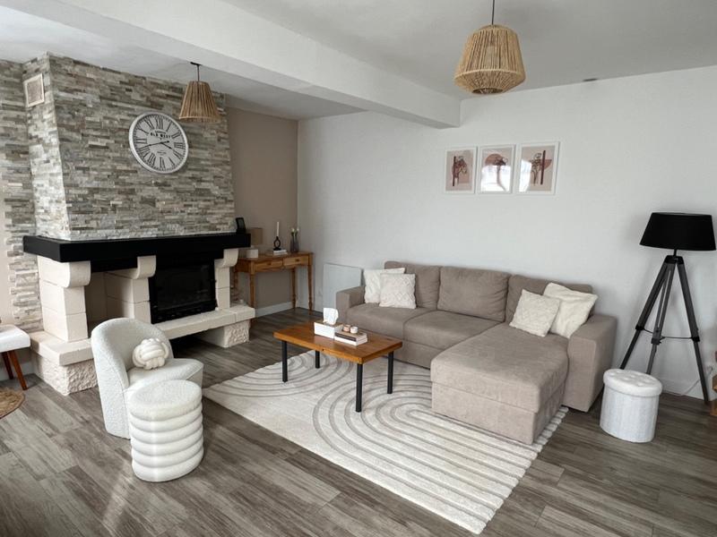 Maison - 90 m² - 5 pièces