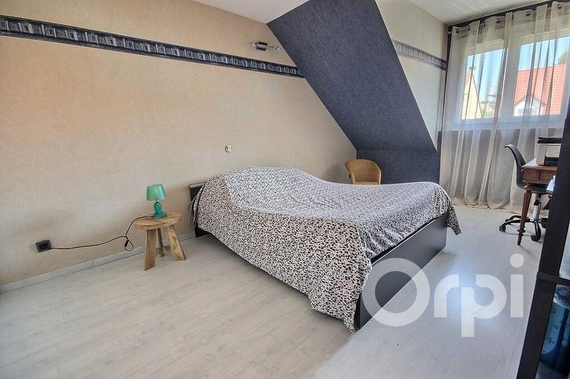 Maison - 147 m² - 8 pièces