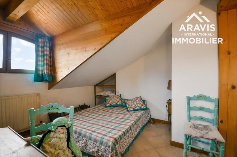 Maison - 266 m² - 8 pièces