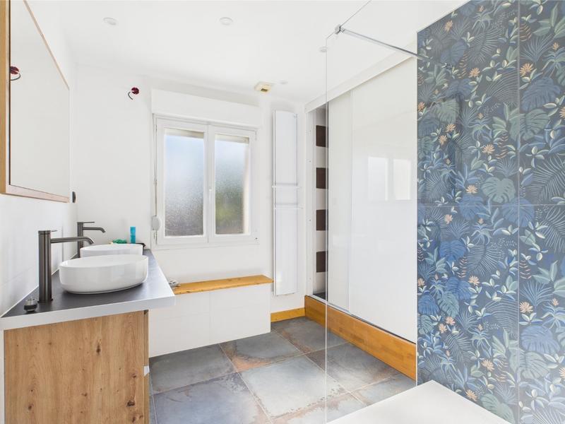 Maison - 186 m² - 6 pièces