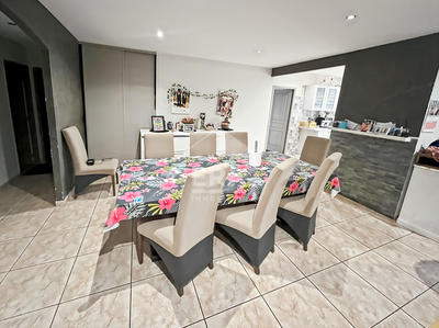 Maison - 110 m² - 4 pièces