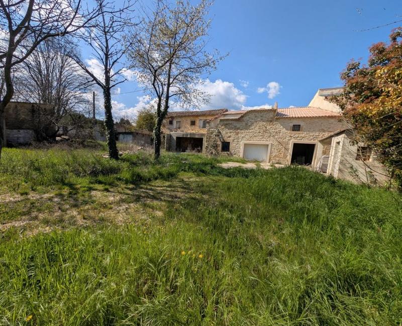 Mas - 408 m² - 13 pièces