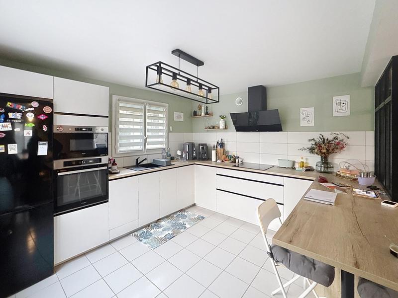 Maison - 127 m² - 6 pièces