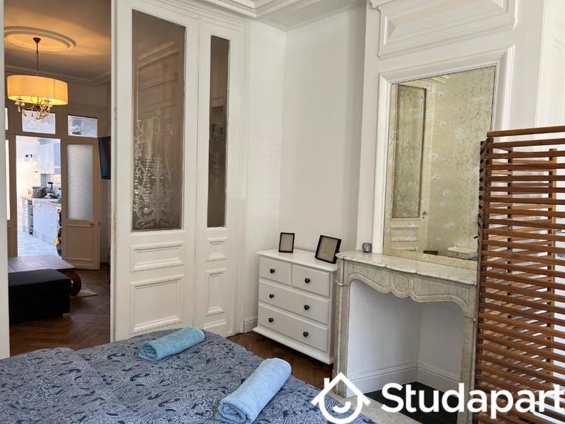 Appartement - 80 m² - 3 pièces