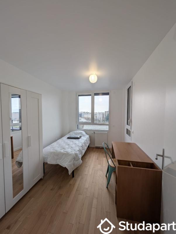 Chambre - 12 m² - 1 pièce