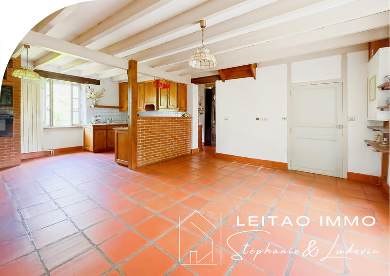 Propriété - 336 m² - 11 pièces