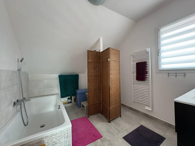 Maison - 101 m² - 5 pièces