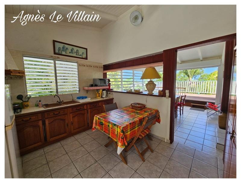 Maison - 234 m² - 12 pièces