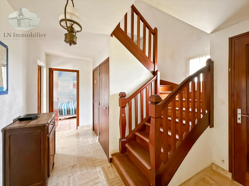 Maison - 145 m² - 7 pièces