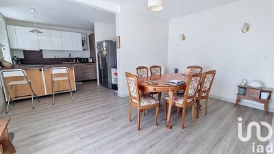 Maison - 137 m² - 7 pièces