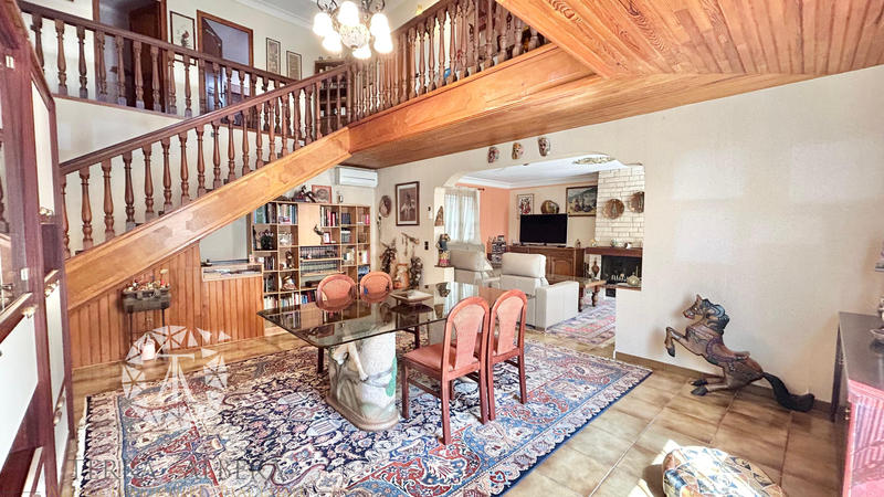 Villa - 163 m² - 5 pièces