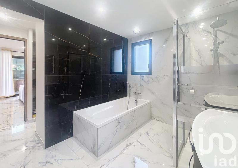 Maison - 195 m² - 5 pièces