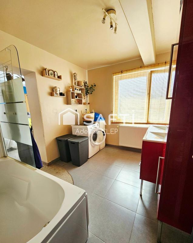 Maison - 215 m² - 9 pièces