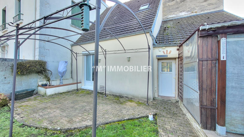 Maison - 92 m² - 4 pièces