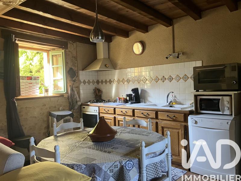 Maison de village - 304 m² - 16 pièces