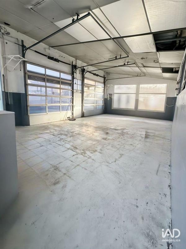 Local commercial - 120 m² - 3 pièces