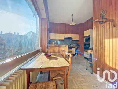 Maison de ville - 260 m² - 11 pièces