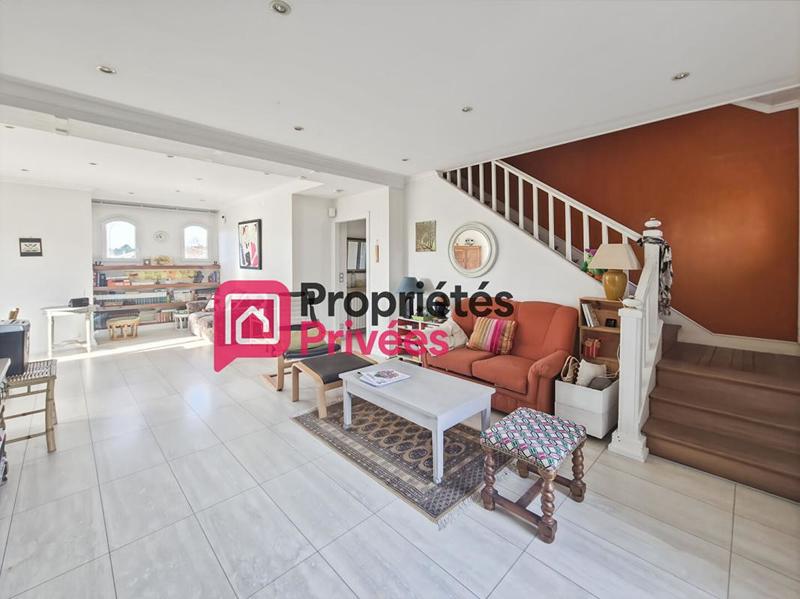 Maison - 170 m² - 7 pièces