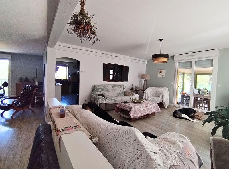 Villa - 200 m² - 7 pièces