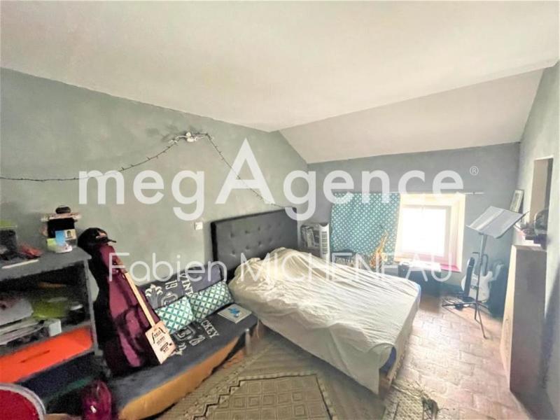 Maison - 240 m² - 10 pièces