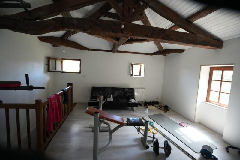 Maison - 220 m² - 8 pièces