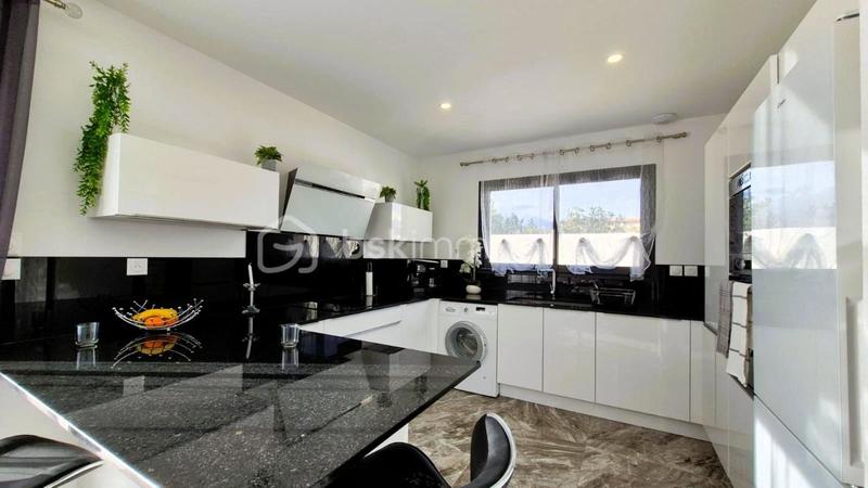 Villa - 100 m² - 4 pièces