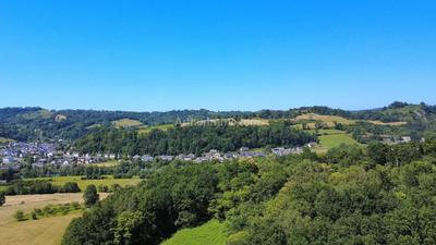 Maison - 326 m² - 15 pièces