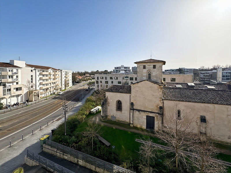 Appartement - 82 m² - 4 pièces