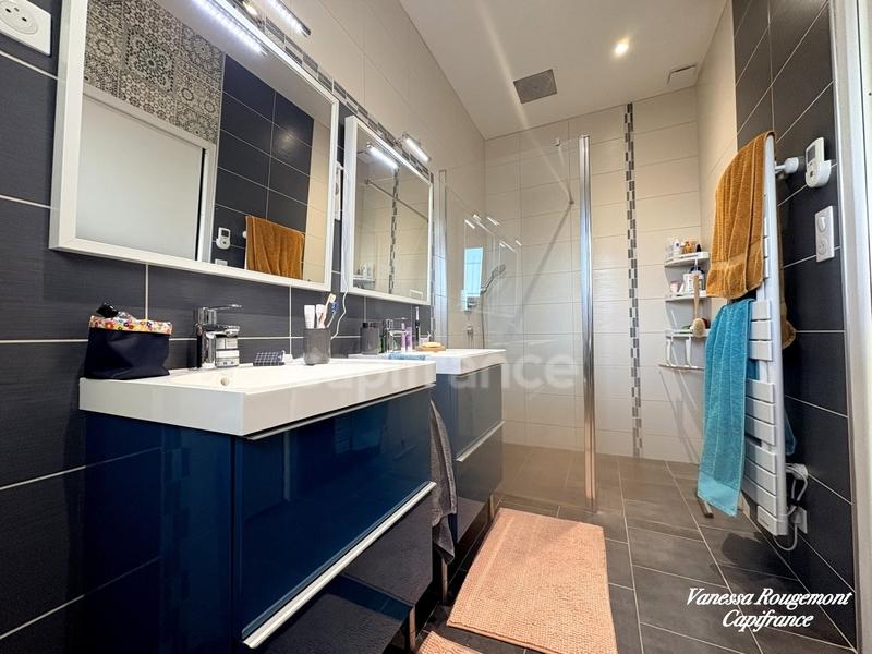 Maison - 168 m² - 6 pièces