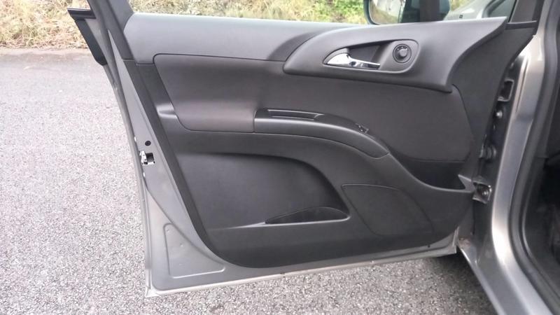 Opel Meriva II 1.4 Twinport 120 Cosmo