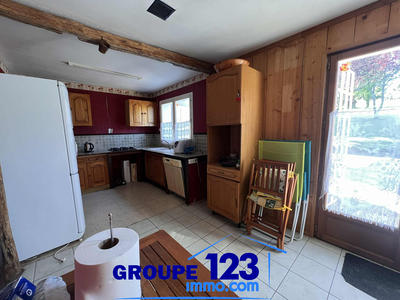 Maison - 180 m² - 8 pièces