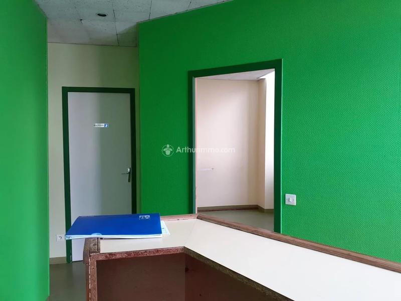 Bureau - 57 m² - 4 pièces