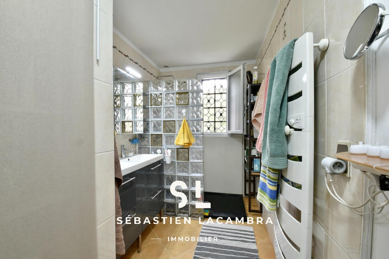 Maison - 101 m² - 4 pièces