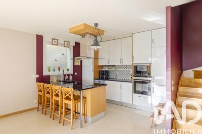 Maison - 148 m² - 6 pièces