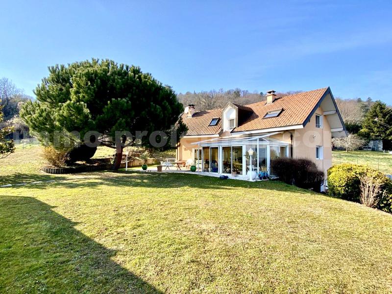 Maison - 180 m² - 5 pièces
