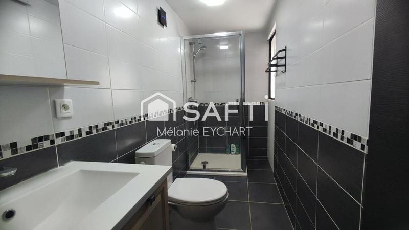 Maison - 195 m² - 7 pièces