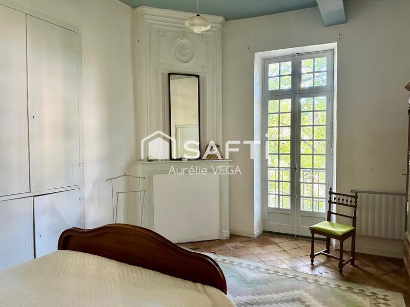 Maison - 354 m² - 12 pièces