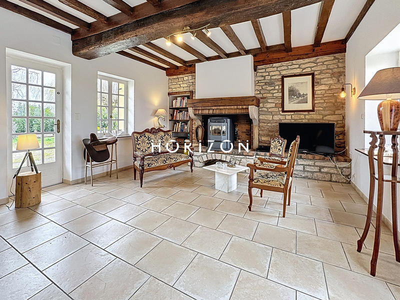 Maison ancienne - 249 m² - 9 pièces