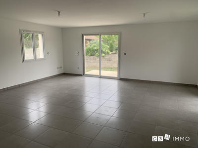 Maison - 93 m² - 4 pièces