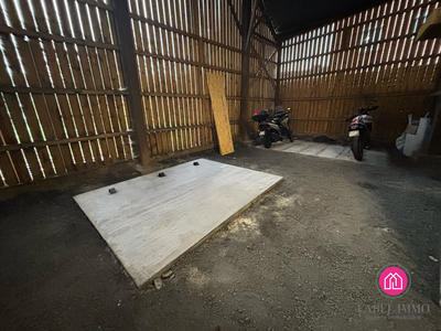 Parking / Garage - 2 m²